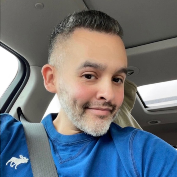 Meet your Posher, Johnny - Picture 2 of 12